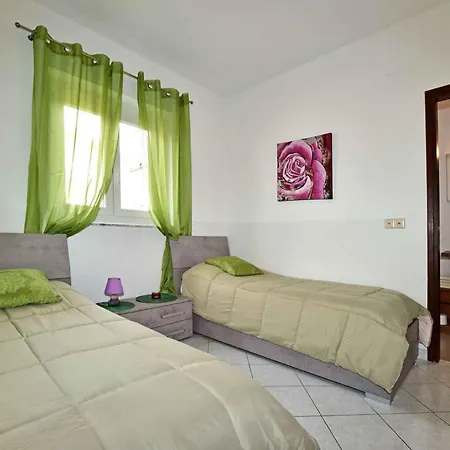 Apartment In Vranici/porec - Istrien 47130 Porec